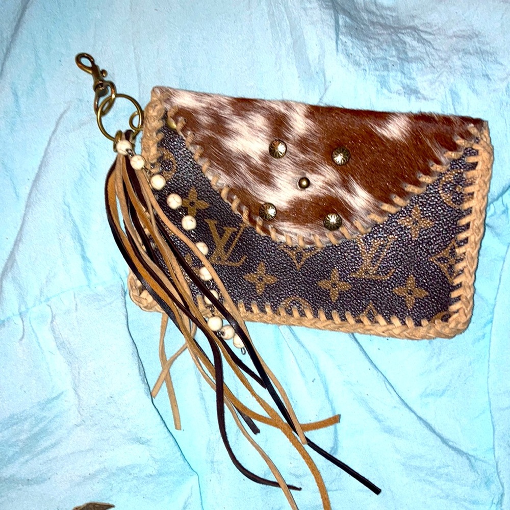 Keep it gypsy wristlet